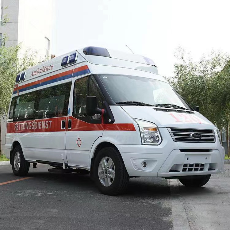 鸡东行动不便者长途救护车租赁:安全转运的核心注意事项